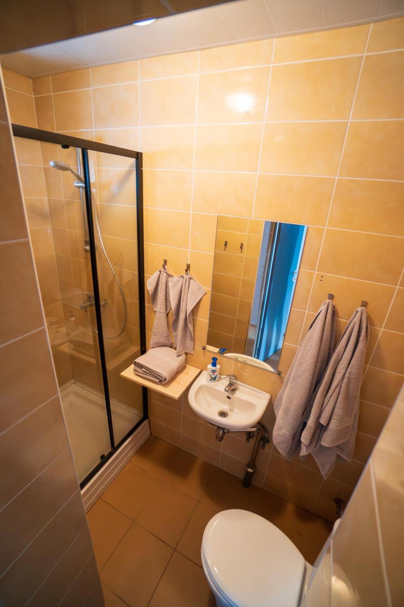 Namelis Ant Vilnojos Ezero Kranto Guest House Suderve Exterior photo
