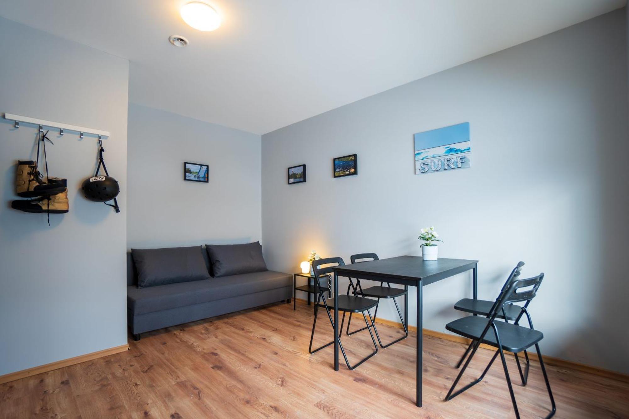 Namelis Ant Vilnojos Ezero Kranto Guest House Suderve Exterior photo