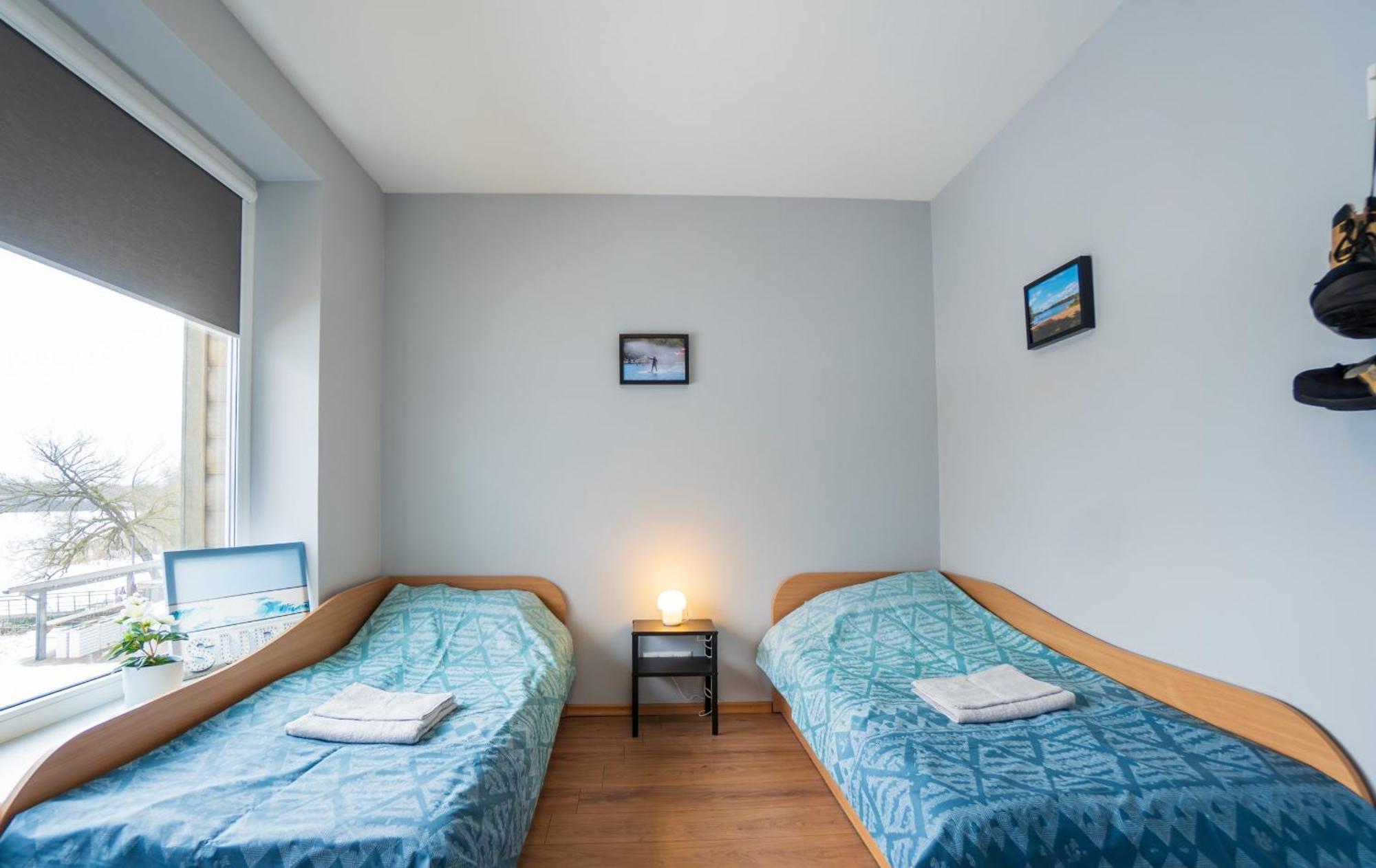 Namelis Ant Vilnojos Ezero Kranto Guest House Suderve Exterior photo